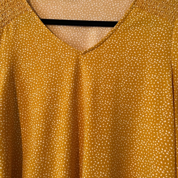 Womens top by ADRIANNA PAPELL size M - Picture 3 of 6